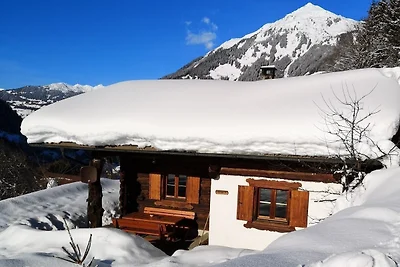 Berg-Hütta Monika in Alleinlage