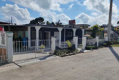 Hostal Henry El Delfin Appartement
