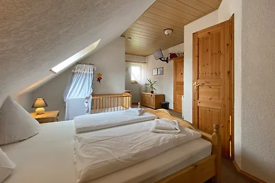 Doppelzimmer Julius mit Kinderbett