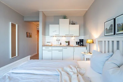 "Strandhotel Heiligenhafen"