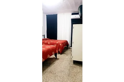 ECONÓMICO CÉNTRICO CUBANO Y CON