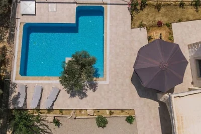 Villa Efthimia