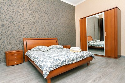 Two bedrooms. Studio 5a Baseina