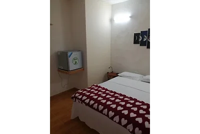 Hostal Henry El Delfin Appartement