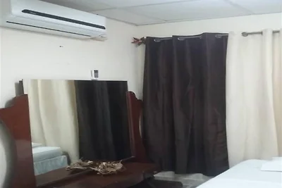 HOSTAL COLONIAL SR. RIVERO Y SRA.