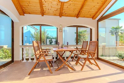 Holiday home Suric