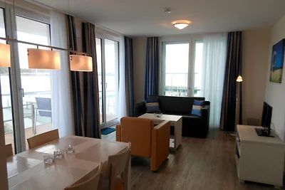 Apartment 32, Apartmenthaus