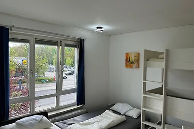 Zentrales Appartement / Messe/
