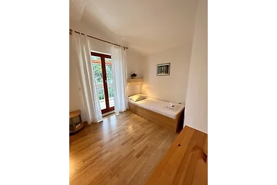 Apartment 6