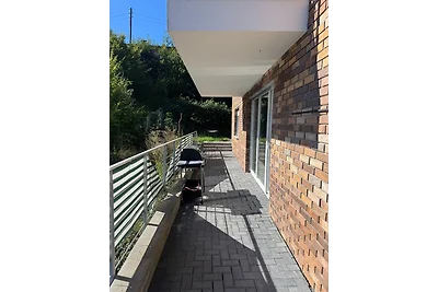 Modernes Wohnen mit Terrasse Und