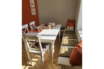 Orange Flat