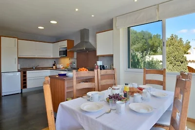 Villa with incredible sea views