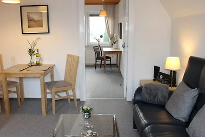 Haus NO. 63 - Ferienwohnung "oben"