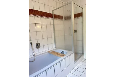 Ruhiges Landhaus am Wald mit Garten