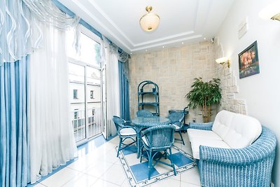 Four bedroom. 15 Mykhailivska St.