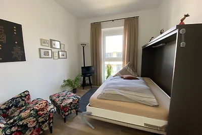 Port Marina "Schlagseite"