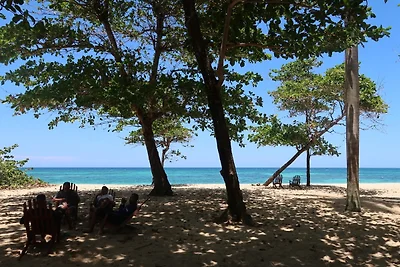 CASA YAN-INOLVIS. MAGUANA BEACH