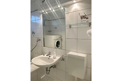 Ruhiges Landhaus am Wald mit Garten