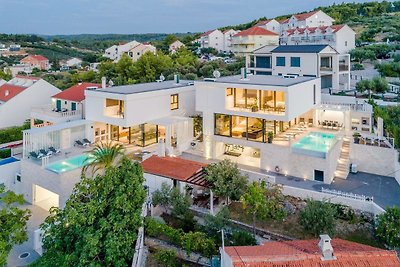 Luxury Villa Complex Pax & Vitae