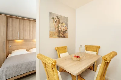 Berolina Wohnung 100