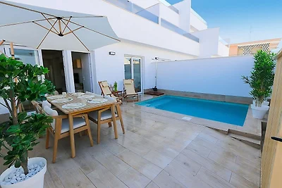 Molino Beach House, Modern home