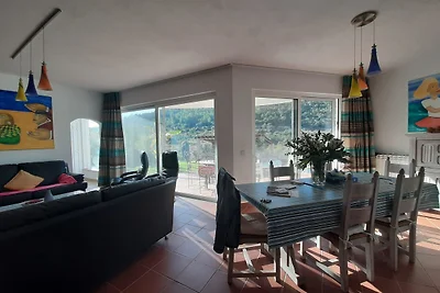 Casa Vale Vinagre 8P with pool in a