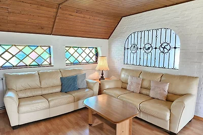 Grenzhof, Blumenwohnung