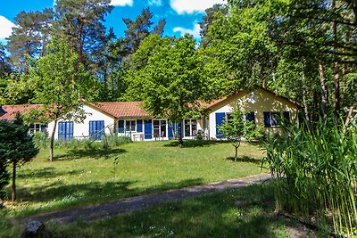 Familien-Suite-im-Wald-am-See