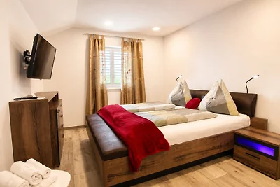 Haus mit Fischteich – Natururlaub