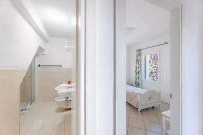 Ea Bianca 6 people Apartment with