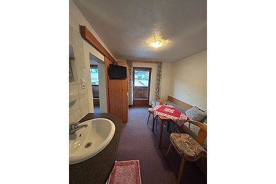 Zweibettzimmer mit Bergblick in