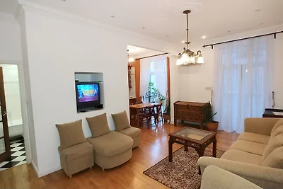 One bedroom. 4 B.Grinchenko str.