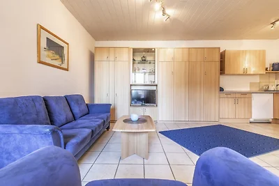 Apartment mit Balkon