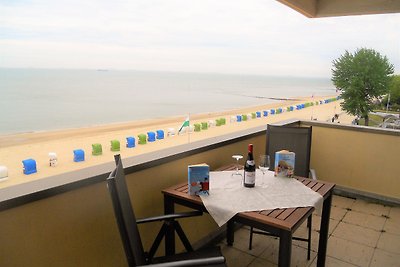 Seeblick 17, Sandwall