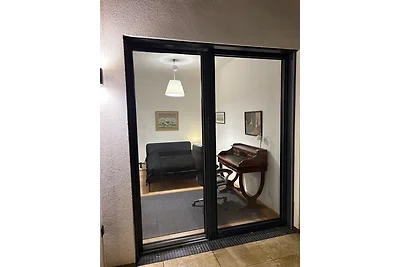 Erdgeschosswohnung mit Garage und