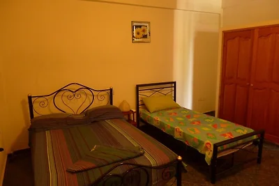 CARICARDO E HIJOS Appartement 3