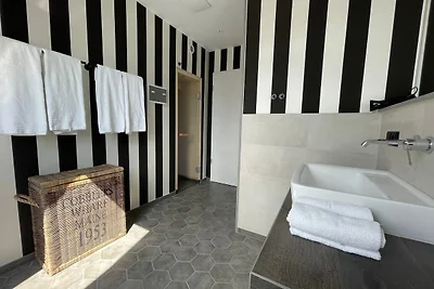 4Hafenzeiten - NIE.9 Lotte