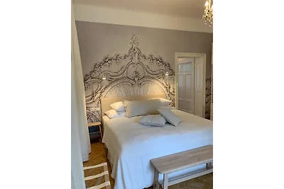 White Flat