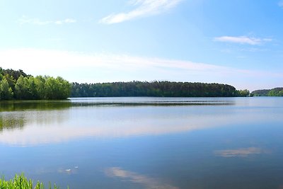 Familien-Suite-im-Wald-am-See