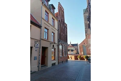Am Wismarer Markt mit Balkon -