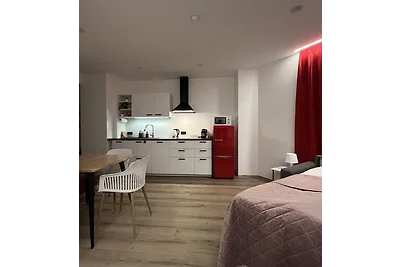 Red Comfort Retreat