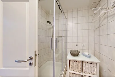 Wismarer Hangar - ABC606