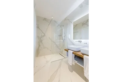 Luxury Villa Pax with heated