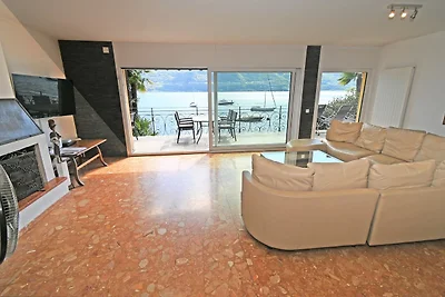 Villa Genovese al Lago