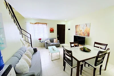 Komplettes Haus mit Poolnutzung