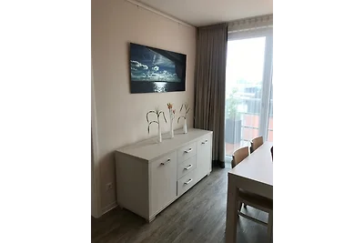 Apartment 36, Blickrichtung