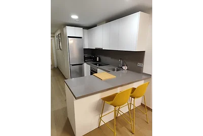 Schöne Wohnung mit Pool, 50m zum
