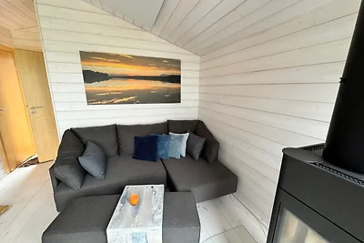 102-Tiny House mit Blick ins