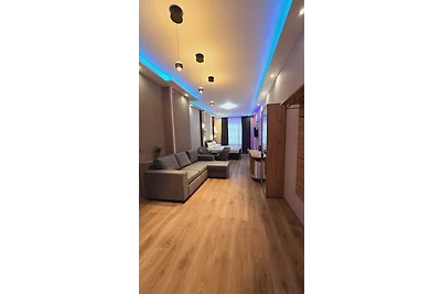 Elegance Lux Living 206
