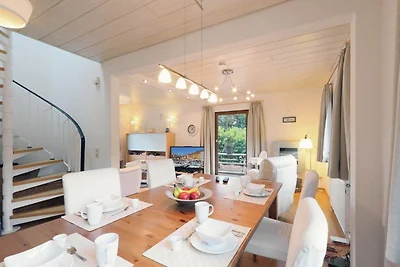 Ferienhaus mit Sauna direkt am